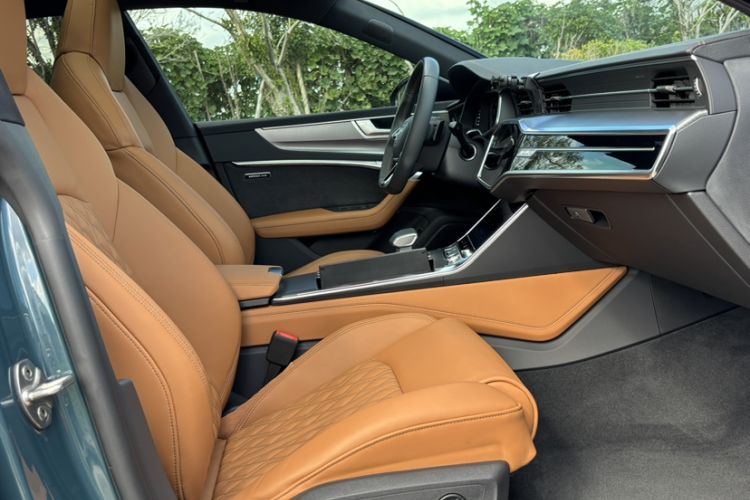 Used Audi A7L 2022 55 TFSI quattro S-line Edition One First Edition Interior 8