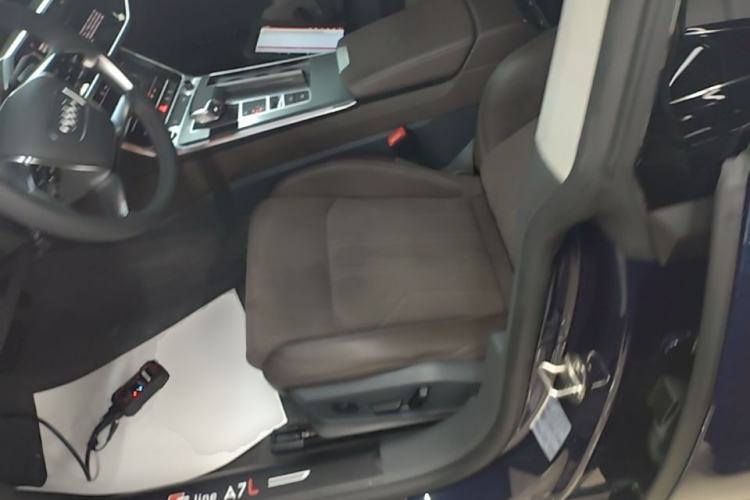Used Audi A7L 2022 45 TFSI S-line Dream-Building Edition Left Front Seat