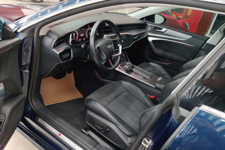 Used Audi A7L 2022 45 TFSI S-line Dream-Building Edition Left Front Seat