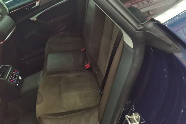 Used Audi A7L 2022 45 TFSI S-line Dream-Building Edition Left Rear Seat