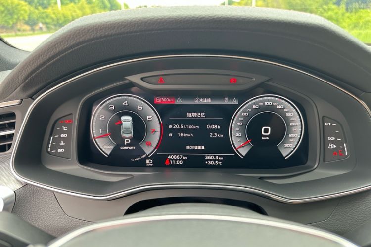 Used Audi A7L 2022 55 TFSI quattro S-line Edition One First Edition Odometer Close Up