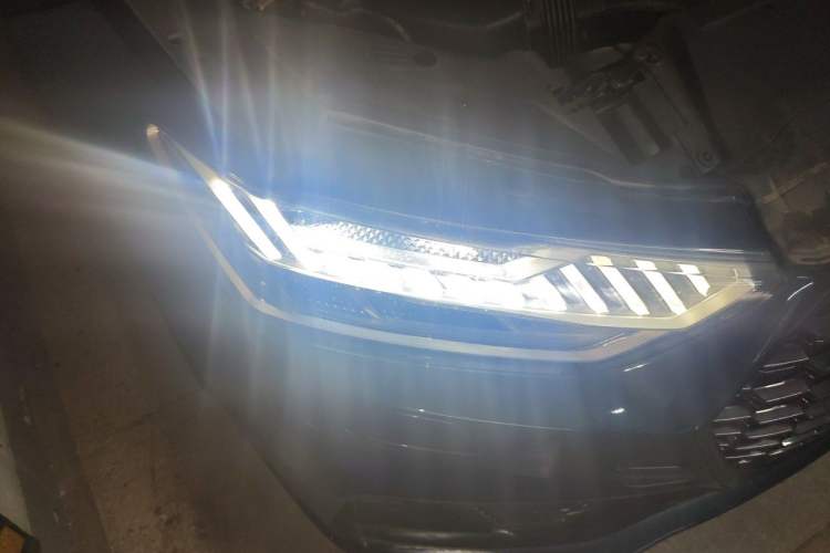 Used Audi A7L 2022 45 TFSI S-line Dream-Building Edition Right Front Headlight