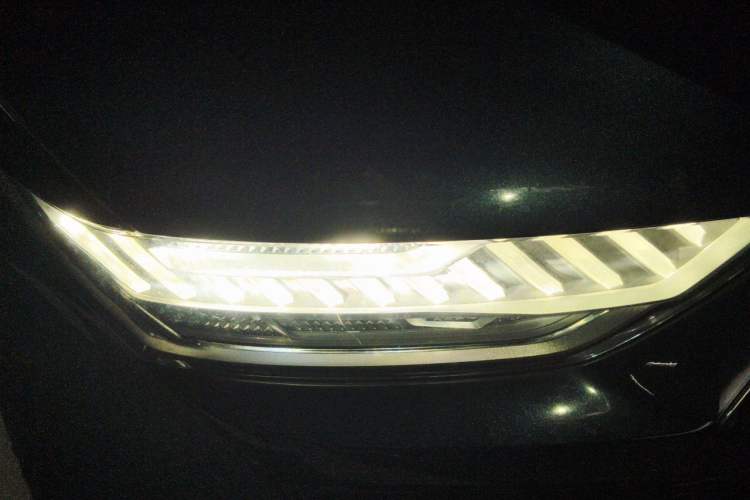 Used Audi A7L 2022 55 TFSI quattro S-line edition executive First Edition Right Front Headlight