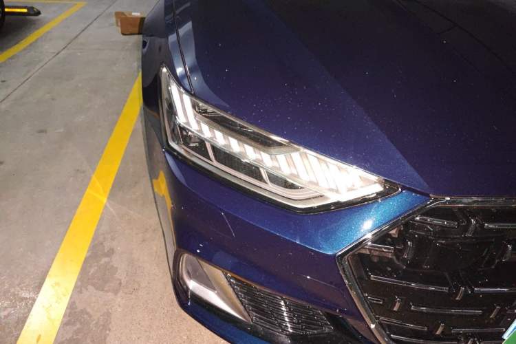 Used Audi A7L 2022 45 TFSI S-line Dream-Building Edition Right Front Headlight
