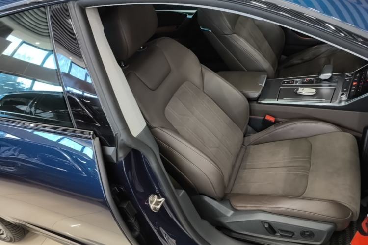 Used Audi A7L 2022 45 TFSI S-line Dream-Building Edition Right Front Seat
