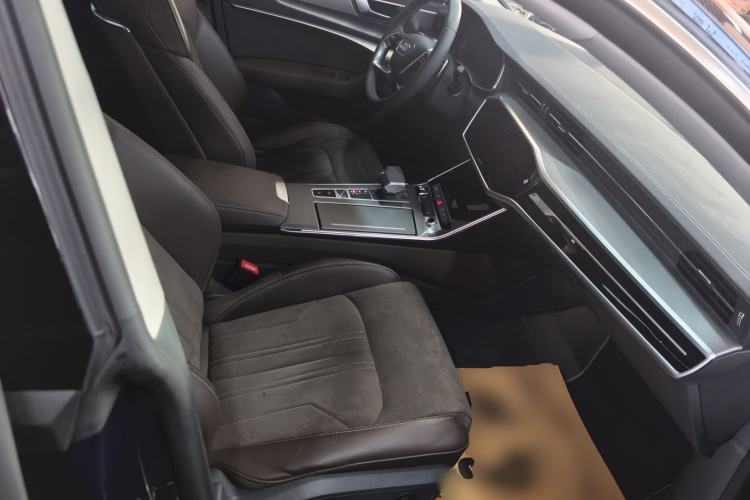 Used Audi A7L 2022 45 TFSI S-line Dream-Building Edition Right Front Seat
