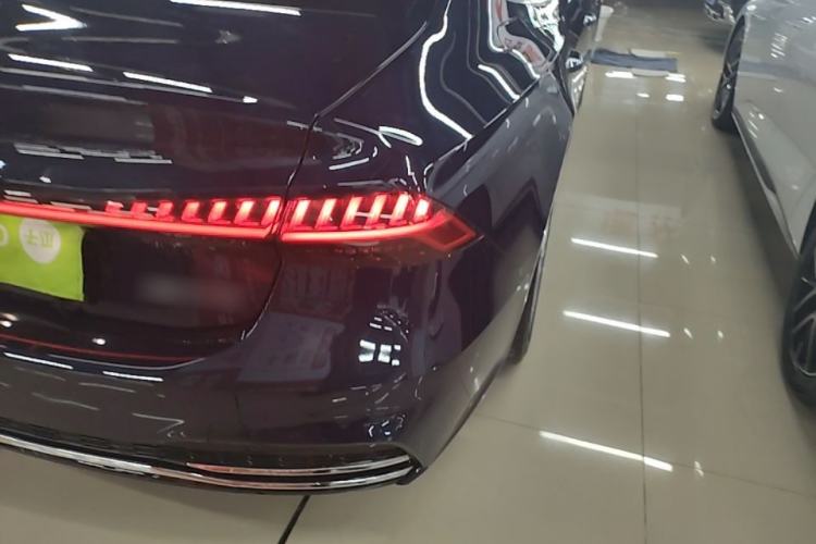 Used Audi A7L 2022 45 TFSI S-line Dream-Building Edition Right Rear Taillight