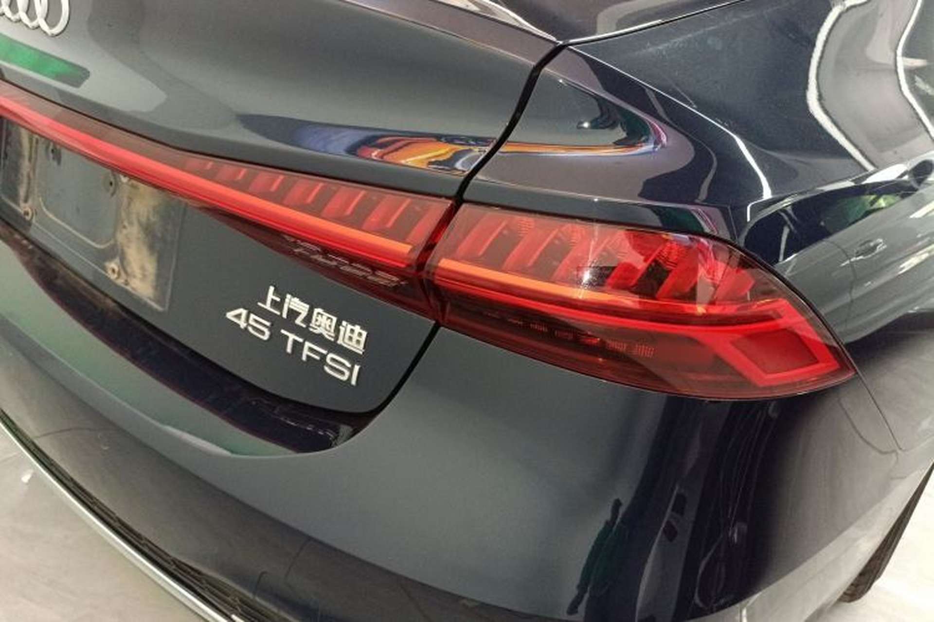 Used Audi A7L 2022 45 TFSI S-line Dream-Building Edition Right Rear Taillight