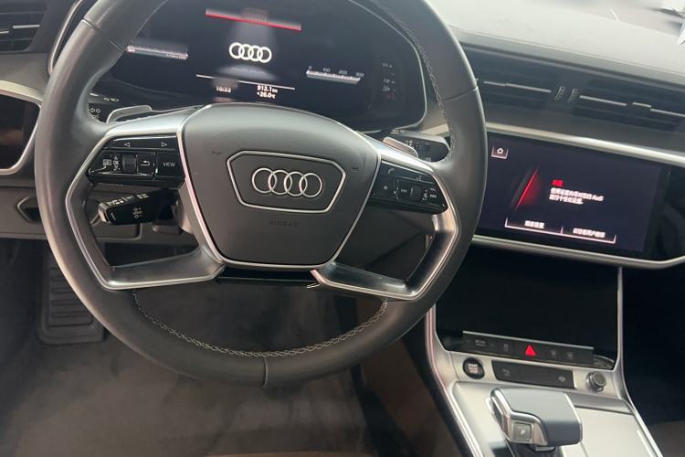 Used Audi A7L 2022 45 TFSI S-line Dream-Building Edition Steering Wheel