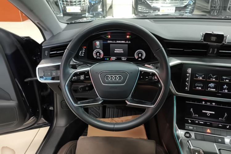 Used Audi A7L 2022 45 TFSI S-line Dream-Building Edition Steering Wheel