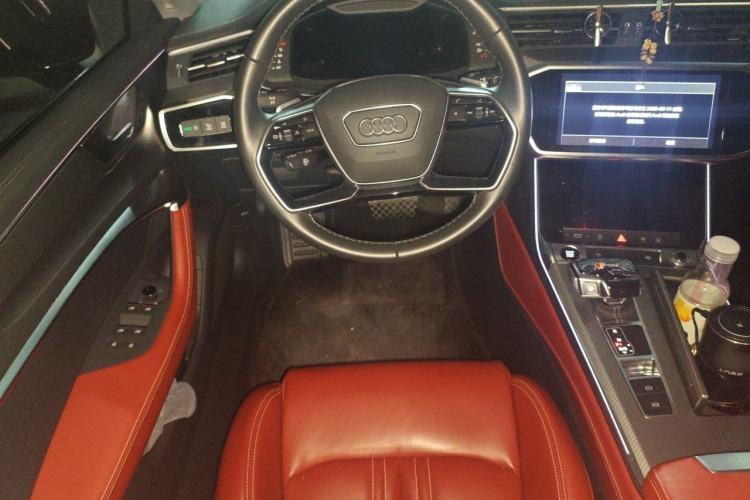 Used Audi A7L 2022 45 TFSI S-line Dream-Building Edition Steering Wheel