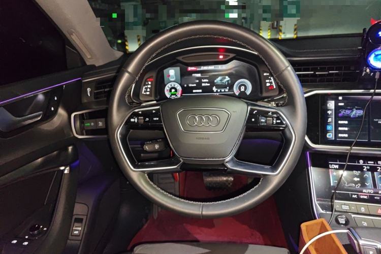 Used Audi A7L 2022 45 TFSI S-line Dream-Building Edition Steering Wheel