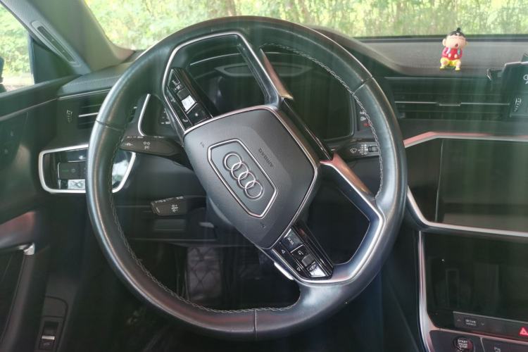Used Audi A7L 2022 45 TFSI S-line Dream-Building Edition Steering Wheel