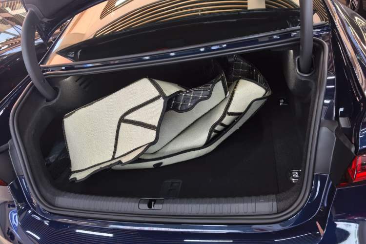 Used Audi A7L 2022 45 TFSI S-line Dream-Building Edition Trunk