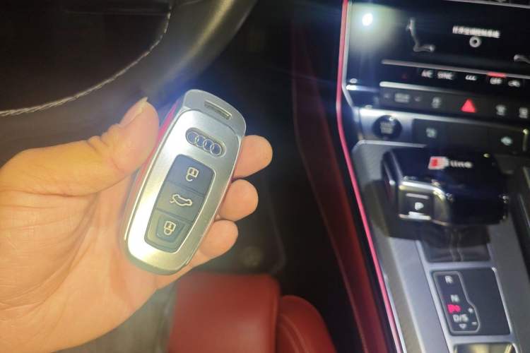Used Audi A7L 2022 45 TFSI S-line Dream-Building Edition Vehicle Key