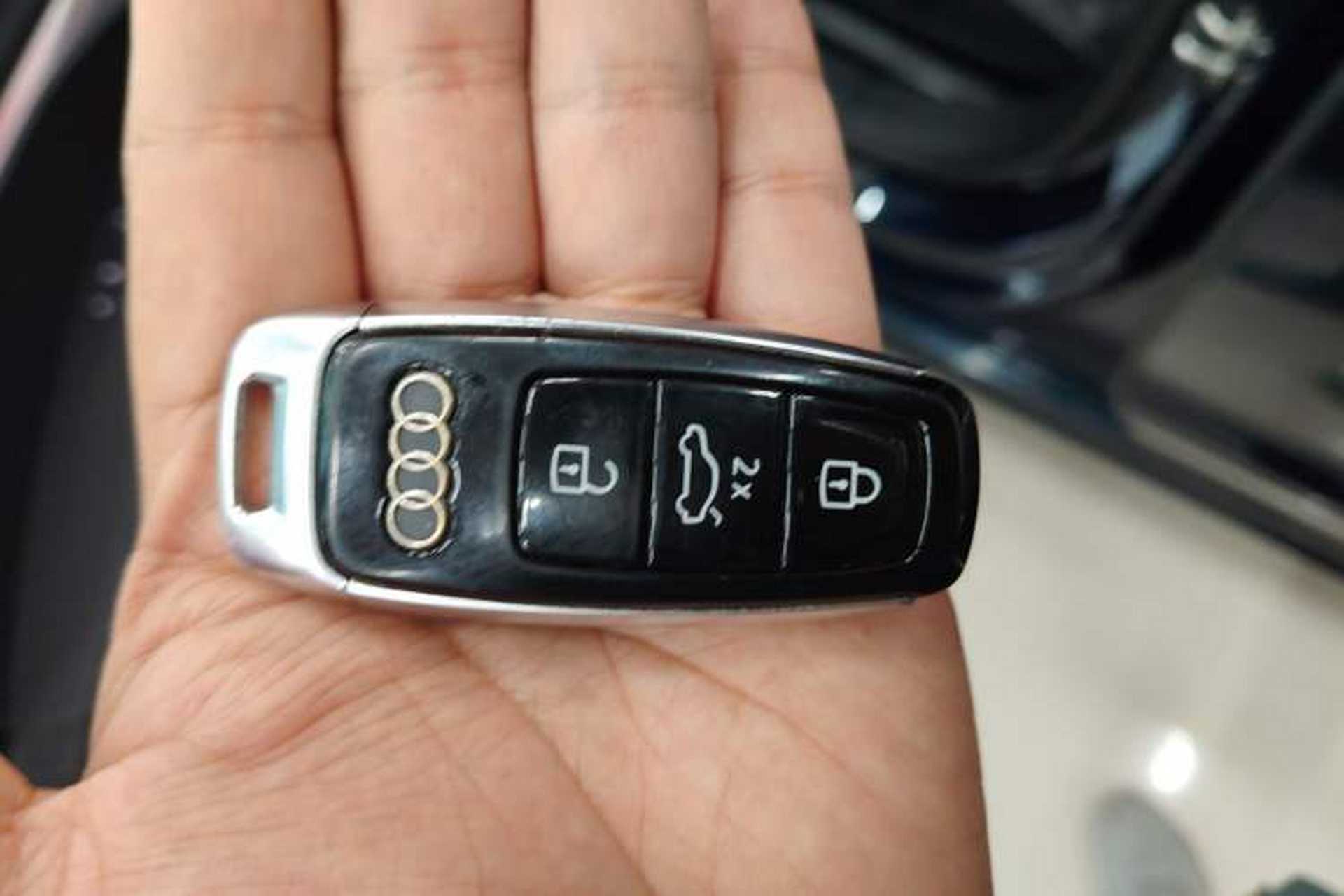 Used Audi A7L 2022 45 TFSI S-line Dream-Building Edition Vehicle Key