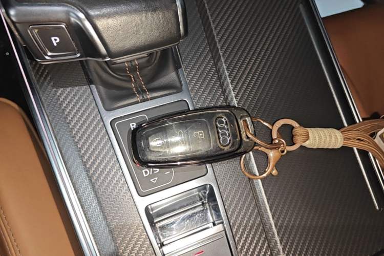 Used Audi A7L 2022 55 TFSI quattro S-line Edition One First Edition Vehicle Key