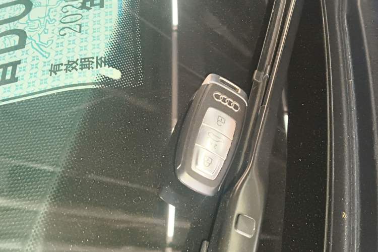 Used Audi A7L 2022 55 TFSI quattro S-line Boundary Edition Crystal Flow Package Vehicle Key