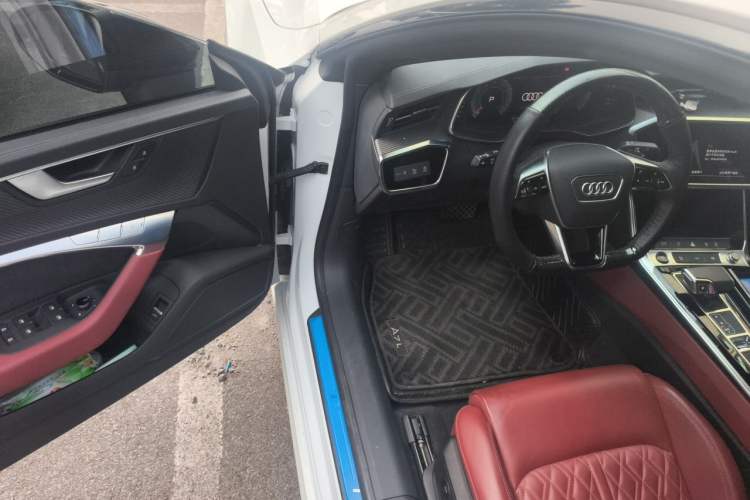 Used Audi A7L 2022 45 TFSI quattro S-line White Mage Edition Driver Seat