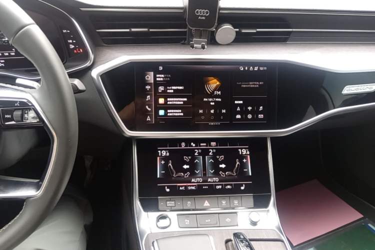 Used Audi A7L 2022 45 TFSI quattro S-line Paladin Audio And AC Panel