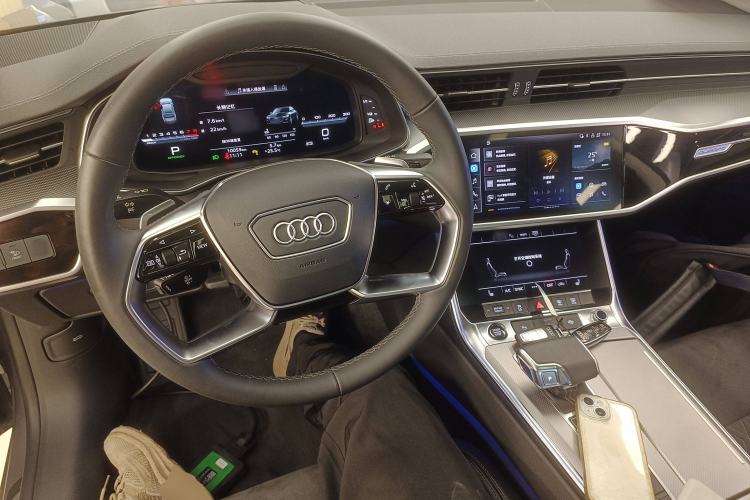 Used Audi A7L 2022 45 TFSI quattro S-line Visionary Crystal Package Center Console