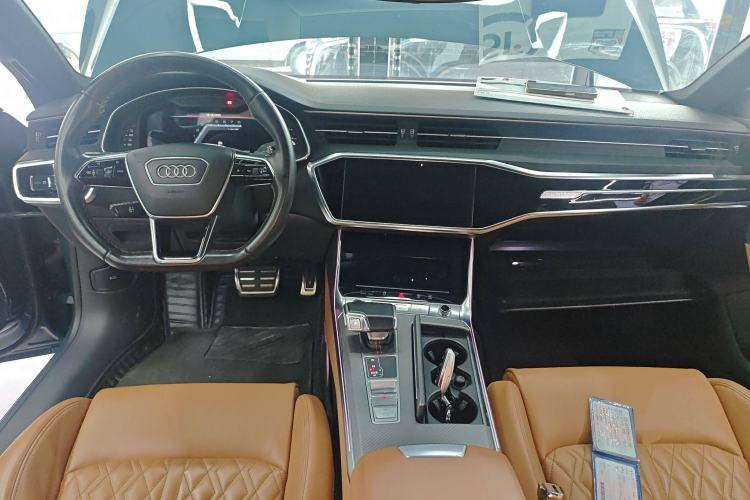 Used Audi A7L 2022 55 TFSI quattro S-line Edition One First Edition Center Console
