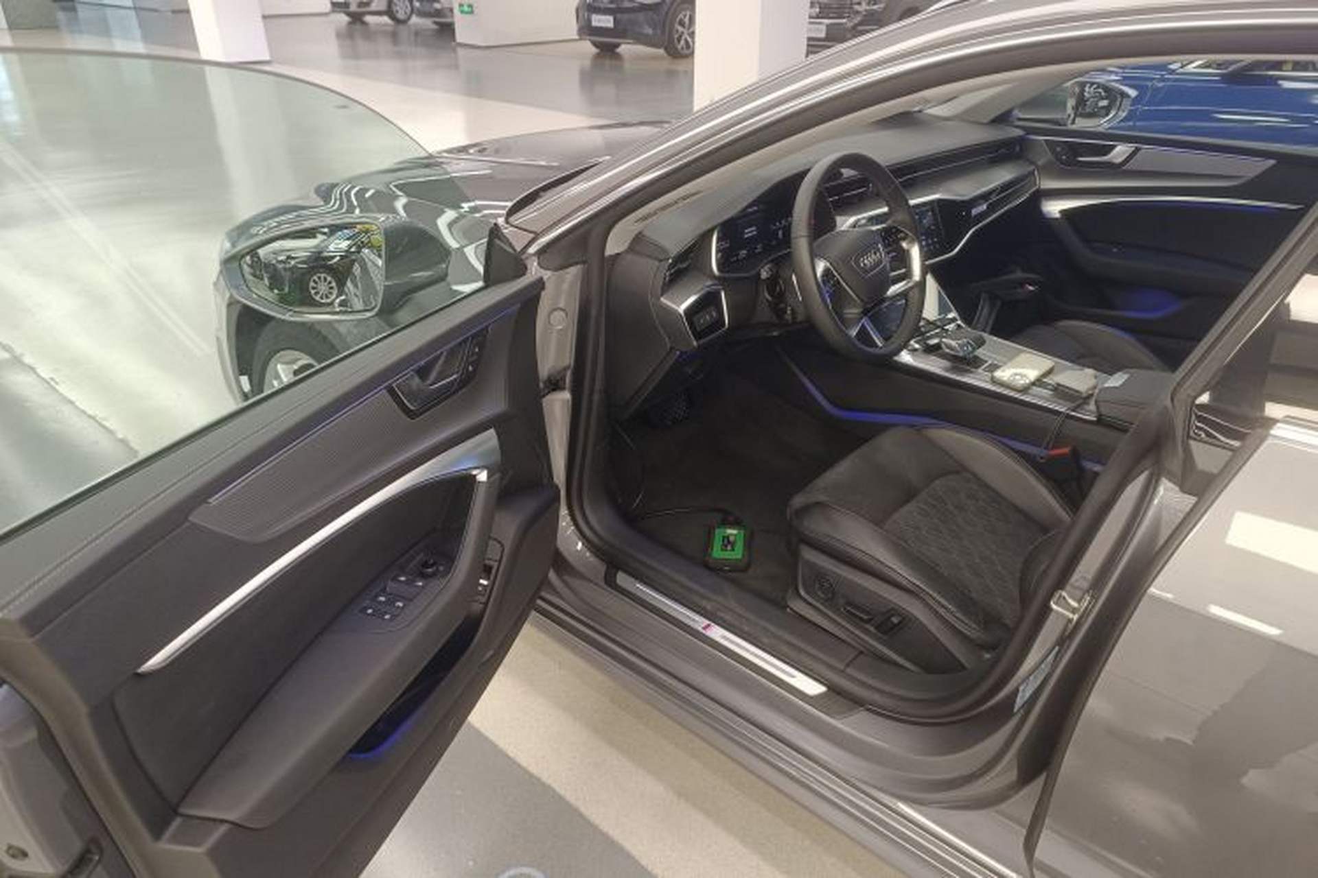 Used Audi A7L 2022 45 TFSI quattro S-line Visionary Crystal Package Driver Seat