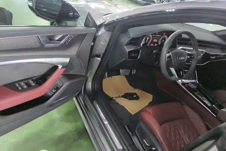 Used Audi A7L 2022 55 TFSI quattro S-line Zhiyuan Edition Obsidian Black Package Driver Seat