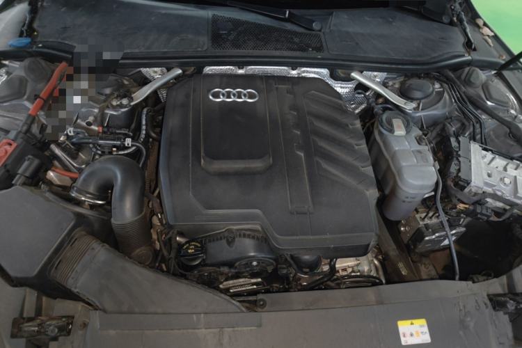 Used Audi A7L 2022 45 TFSI quattro S-line Visionary Crystal Package Engine Bay