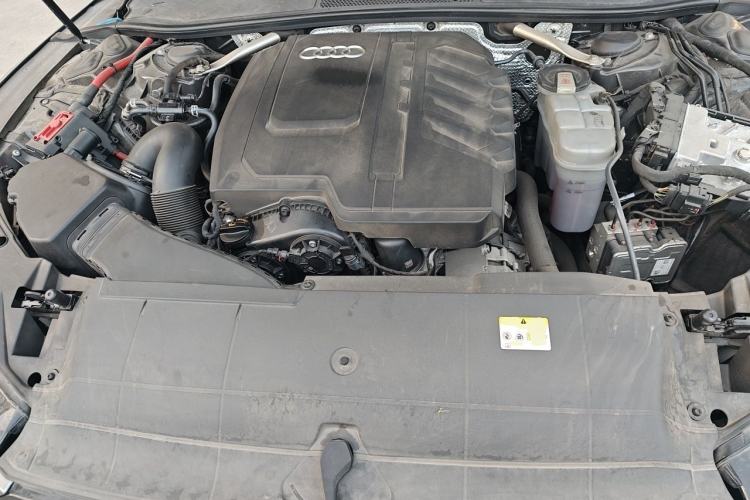 Used Audi A7L 2022 45 TFSI quattro S-line Visionary Crystal Package Engine Bay