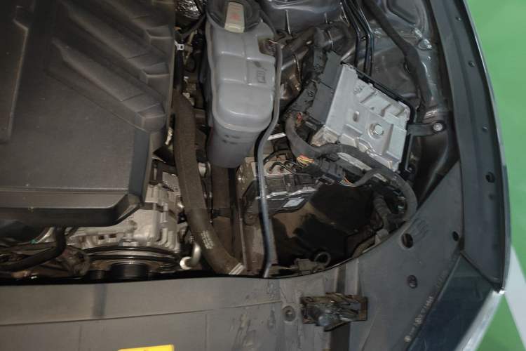 Used Audi A7L 2022 45 TFSI quattro S-line Visionary Crystal Package Engine Bay Left