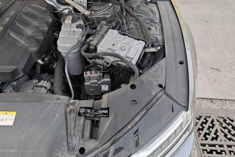 Used Audi A7L 2022 45 TFSI quattro S-line Visionary Crystal Package Engine Bay Left