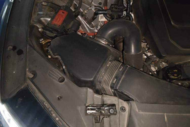 Used Audi A7L 2022 45 TFSI quattro S-line Visionary Crystal Package Engine Bay Right