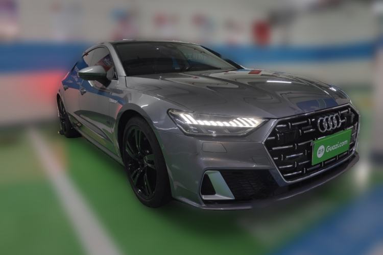 Used Audi A7L 2022 45 TFSI quattro S-line Visionary Crystal Package Front Right 45 Deg