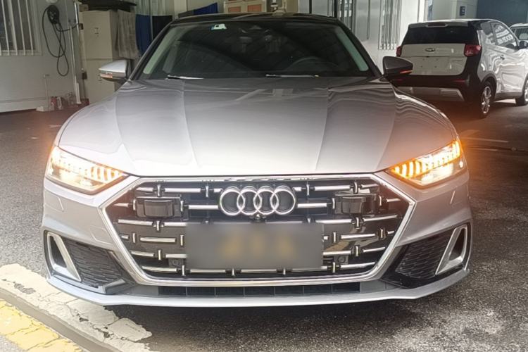 Used Audi A7L 2022 45 TFSI S-line Dream-Building Crystal Flow Package Front