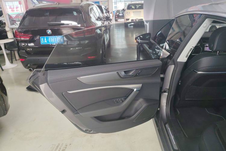 Used Audi A7L 2022 45 TFSI S-line Dream-Building Edition Interior 8