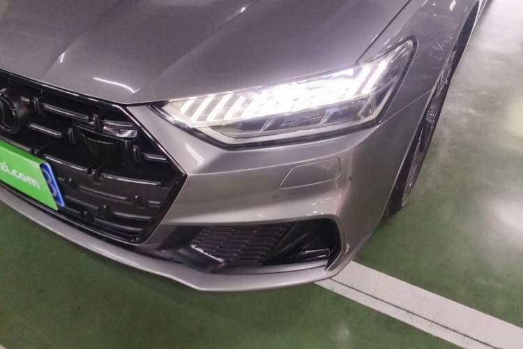 Used Audi A7L 2022 55 TFSI quattro S-line Zhiyuan Edition Obsidian Black Package Left Front Headlight
