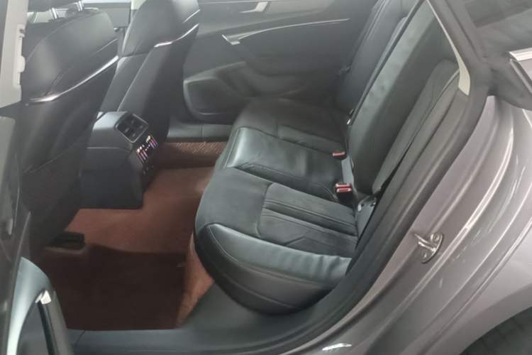 Used Audi A7L 2022 45 TFSI S-line Dream-Building Crystal Flow Package Left Rear Seat