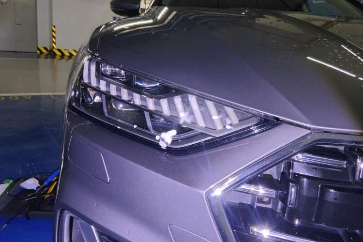 Used Audi A7L 2022 45 TFSI quattro S-line Visionary Crystal Package Right Front Headlight