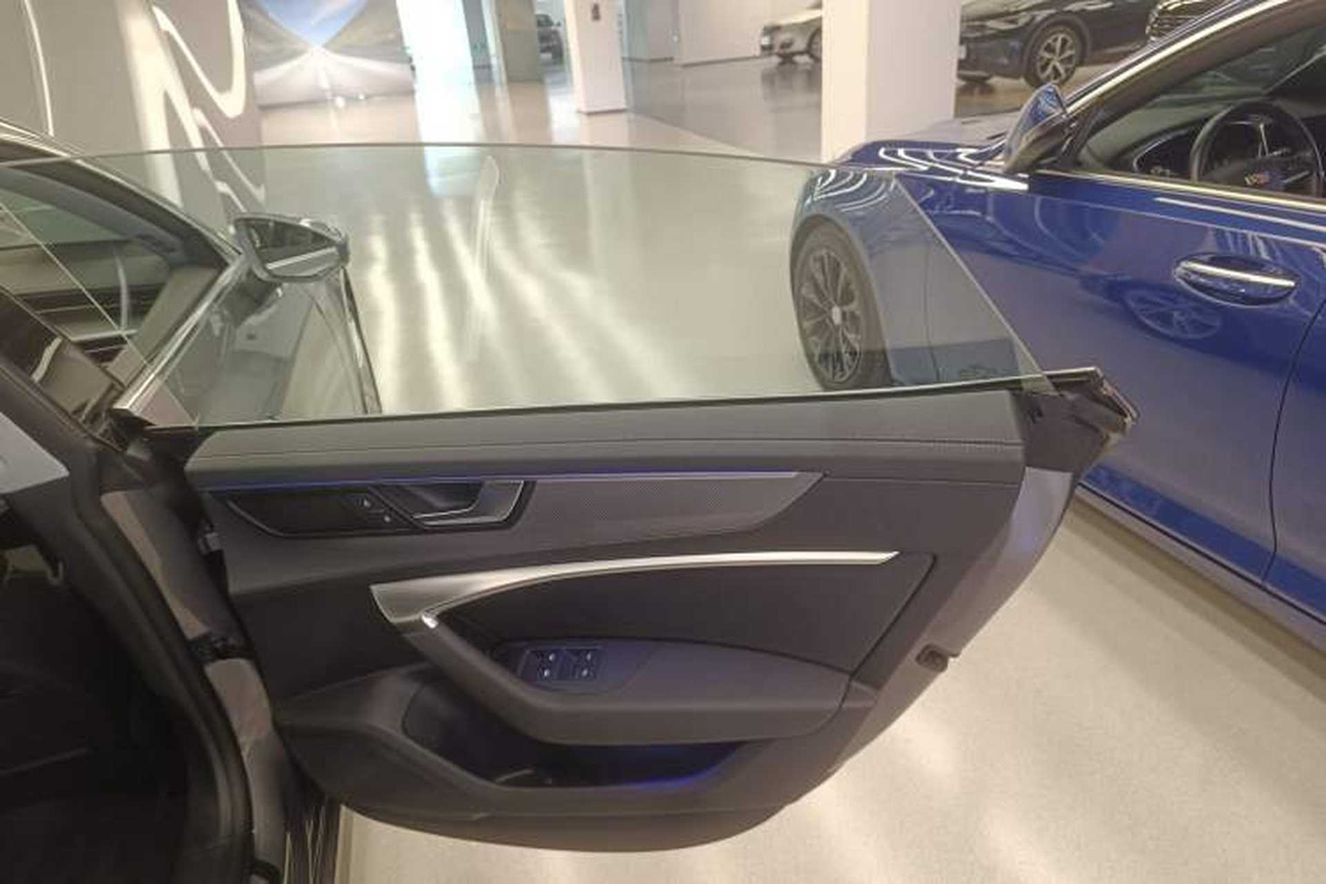 Used Audi A7L 2022 45 TFSI quattro S-line Visionary Crystal Package Right Rear Door Interior