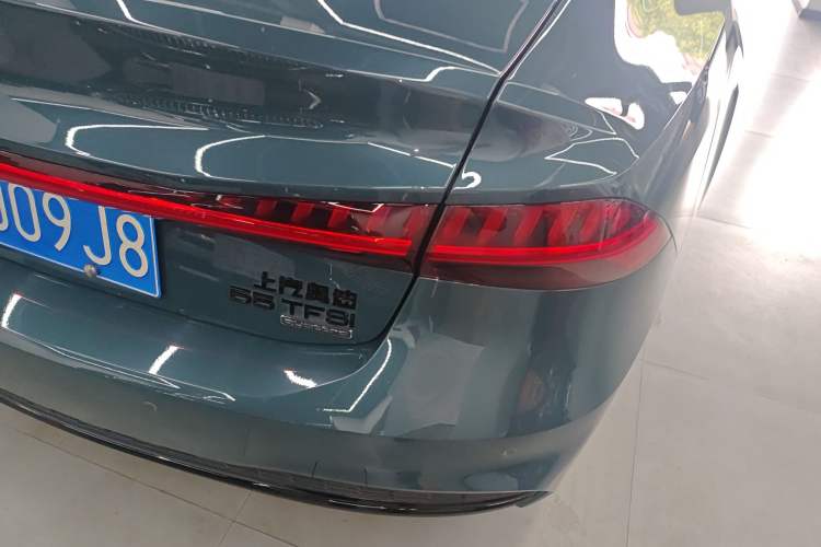 Used Audi A7L 2022 55 TFSI quattro S-line Edition One First Edition Right Rear Taillight