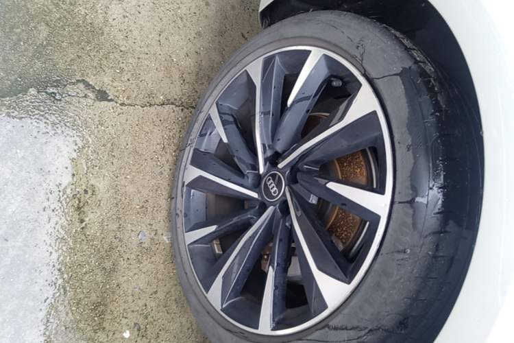Used Audi A7L 2022 45 TFSI quattro S-line Paladin Right Rear Wheel Hub