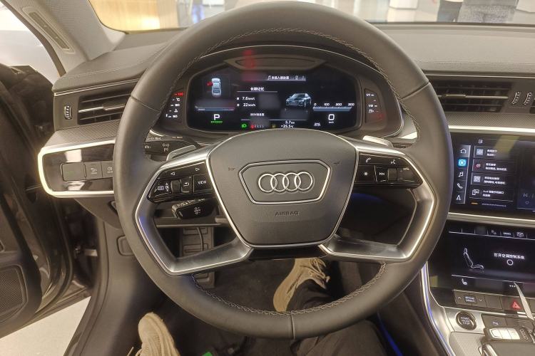 Used Audi A7L 2022 45 TFSI quattro S-line Visionary Crystal Package Steering Wheel