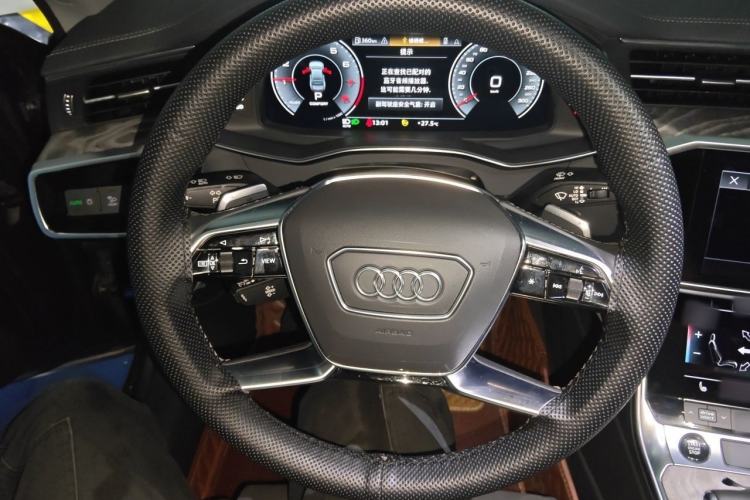 Used Audi A7L 2022 45 TFSI quattro S-line Visionary Crystal Package Steering Wheel