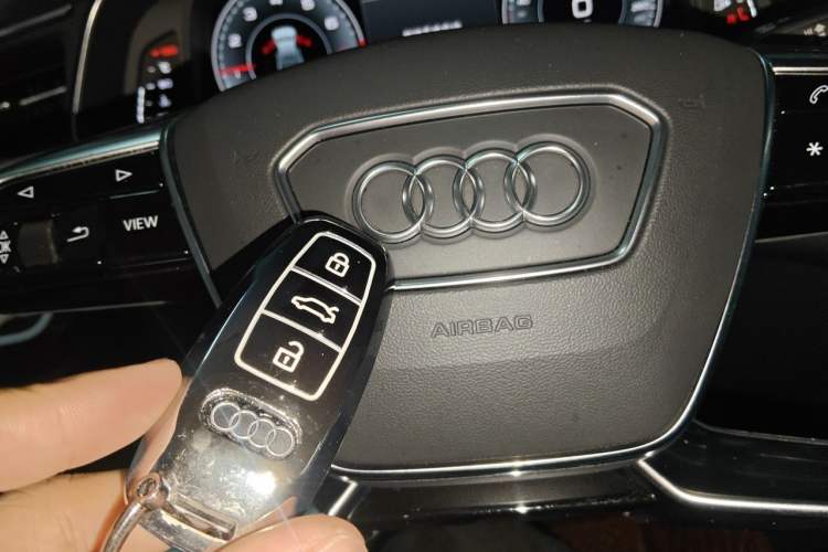 Used Audi A7L 2022 45 TFSI quattro S-line Visionary Crystal Package Vehicle Key