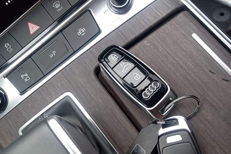 Used Audi A7L 2022 45 TFSI quattro S-line Paladin Vehicle Key