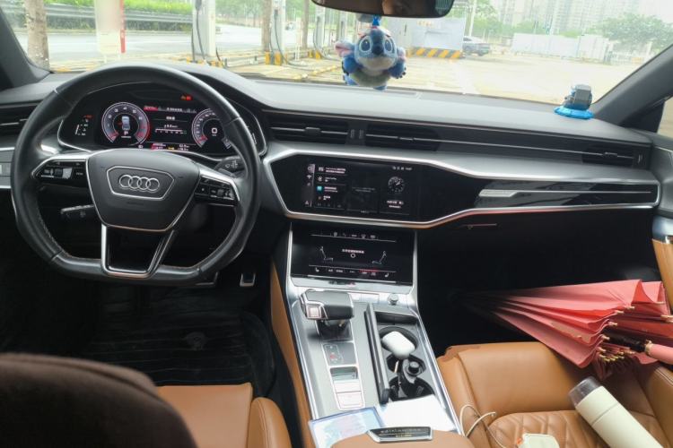 Used Audi A7L 2022 55 TFSI quattro S-line Edition One First Edition Center Console