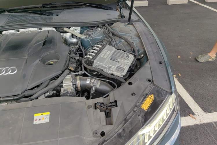 Used Audi A7L 2022 55 TFSI quattro S-line Edition One First Edition Engine Bay Left