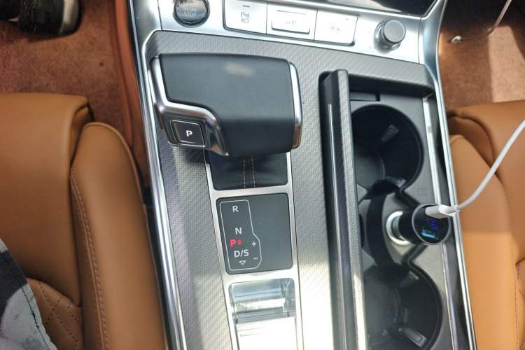 Used Audi A7L 2022 55 TFSI quattro S-line Edition One First Edition Gear Lever