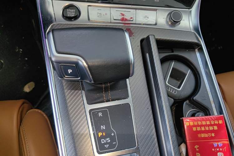 Used Audi A7L 2022 55 TFSI quattro S-line Edition One First Edition Gear Lever